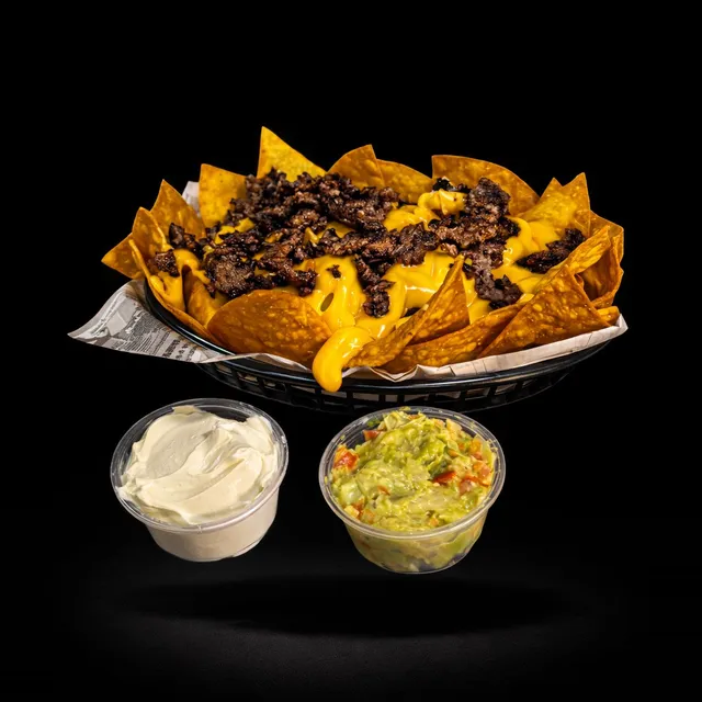 Nachos Theos amb guacamole casolà